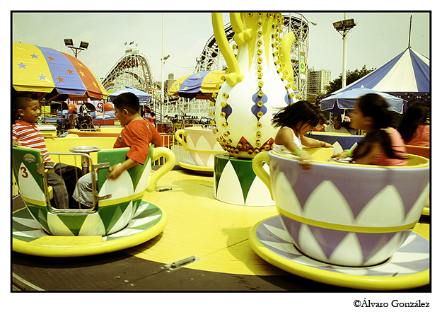 Atracción para niños en Coney Island, New York