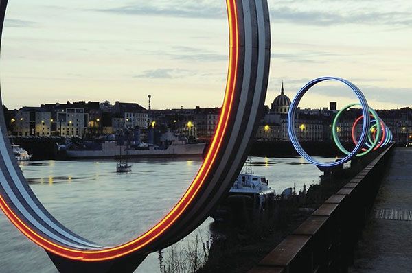 Estuaire de Nantes, arte contemporáneo sobre el río Loira Estuaire de Nantes, arte contemporáneo sobre el río Loira